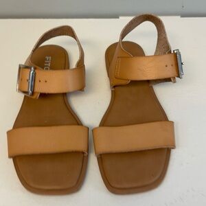 FITORY Women's Flat Sandals Fashion Square Open Toe Ankle Buckle Slippers Summer